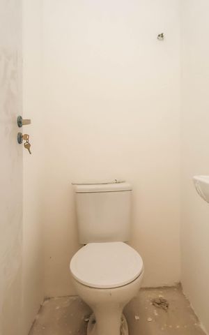 Casa à venda com 65m², 1 quarto e 2 vagasLavabo
