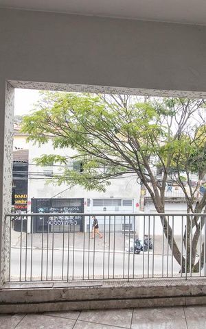 Casa à venda com 270m², 4 quartos e 4 vagas Casa à venda com 270m², 4 quartos e 4 vagasVaranda