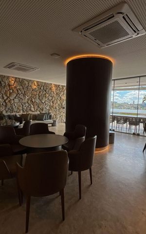 Apartamento à venda com 250m², 4 quartos e 4 vagas Apartamento à venda com 250m², 4 quartos e 4 vagasÁrea comum - Salão de festas