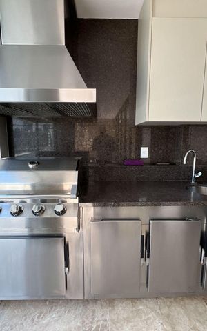 Apartamento à venda com 250m², 4 quartos e 4 vagas Apartamento à venda com 250m², 4 quartos e 4 vagasÁrea comum