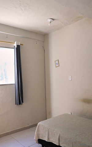 Casa à venda com 300m², 2 quartos e sem vaga Casa à venda com 300m², 2 quartos e sem vagaQuarto