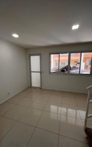 Casa de condomínio à venda com 91m², 3 quartos e 1 vaga Casa de condomínio à venda com 91m², 3 quartos e 1 vagaSala