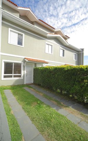 Casa de condomínio à venda com 117m², 3 quartos e 1 vagaFachada/Garagem