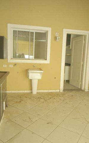 Casa de condomínio à venda com 117m², 3 quartos e 1 vagaQuintal/Churrasqueira 