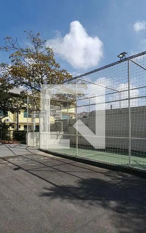 Casa de condomínio à venda com 117m², 3 quartos e 1 vaga Casa de condomínio à venda com 117m², 3 quartos e 1 vagaQuadra Esportiva