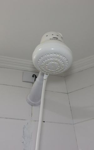 Apartamento para alugar com 85m², 3 quartos e 2 vagasBanheiro Social - Chuveiro
