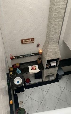 Casa à venda com 195m², 2 quartos e 2 vagas Casa à venda com 195m², 2 quartos e 2 vagasÁrea externa