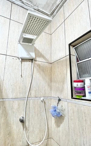 Casa à venda com 216m², 4 quartos e 2 vagasBanheiro da Suíte