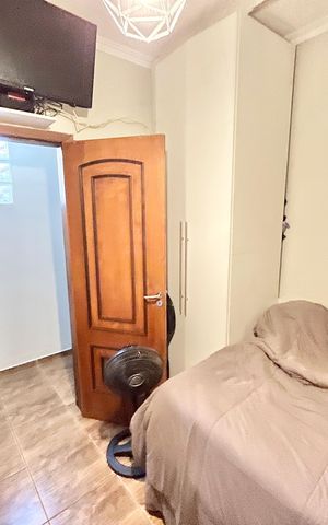 Casa à venda com 216m², 4 quartos e 2 vagasQuarto 2