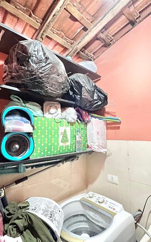 Casa à venda com 216m², 4 quartos e 2 vagasLavanderia