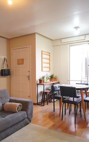 Apartamento à venda com 64m², 2 quartos e 1 vagaSala