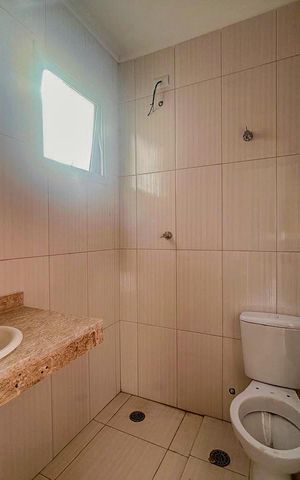 Casa de condomínio à venda com 96m², 3 quartos e 2 vagas Casa de condomínio à venda com 96m², 3 quartos e 2 vagasBanheiro da Suíte