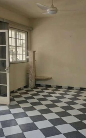 Casa para alugar com 260m², 4 quartos e 1 vaga Casa para alugar com 260m², 4 quartos e 1 vagaSala