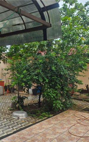 Casa para alugar com 260m², 4 quartos e 1 vaga Casa para alugar com 260m², 4 quartos e 1 vagaÁrea externa