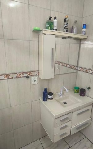 Casa à venda com 130m², 2 quartos e 1 vaga Casa à venda com 130m², 2 quartos e 1 vagaBanheiro