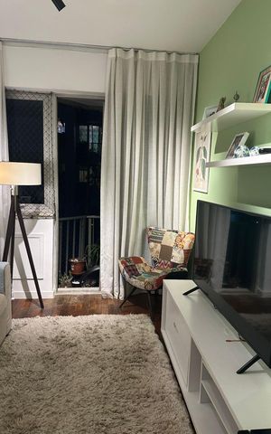 Apartamento à venda com 89m², 2 quartos e 1 vaga Apartamento à venda com 89m², 2 quartos e 1 vagaSala
