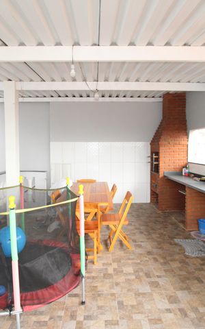 Casa à venda com 160m², 4 quartos e 1 vagaÁrea Comum