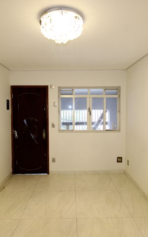 Casa à venda com 160m², 4 quartos e 1 vagaSala