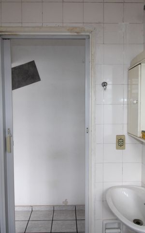 Casa à venda com 160m², 4 quartos e 1 vagaÁrea de Serviço 2 - Banheiro 2