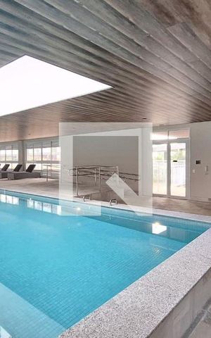 Apartamento à venda com 127m², 3 quartos e 2 vagas Apartamento à venda com 127m², 3 quartos e 2 vagasÁrea comum - Piscina