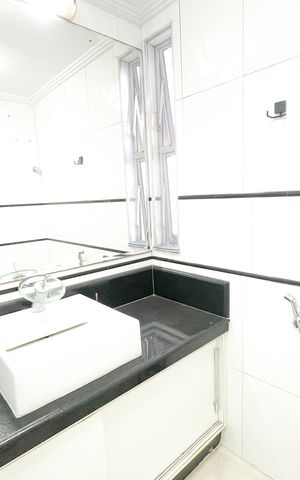 Apartamento à venda com 65m², 2 quartos e 2 vagas Apartamento à venda com 65m², 2 quartos e 2 vagasBanheiro
