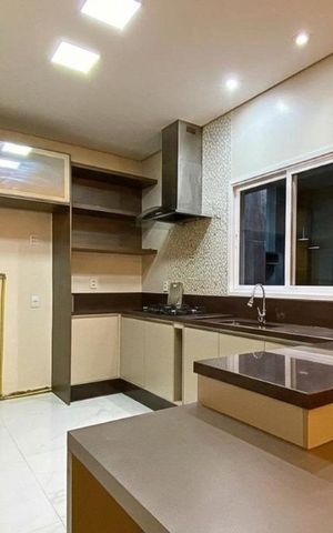 Casa para alugar com 180m², 3 quartos e 1 vaga Casa para alugar com 180m², 3 quartos e 1 vagaCozinha