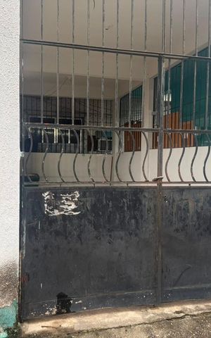Casa para alugar com 500m², 3 quartos e 1 vaga Casa para alugar com 500m², 3 quartos e 1 vagaFachada