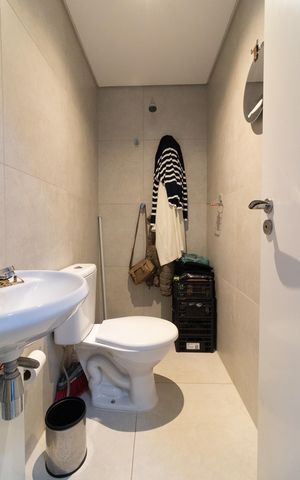Apartamento para alugar com 155m², 3 quartos e 2 vagas Apartamento para alugar com 155m², 3 quartos e 2 vagasBanheiro de serviço