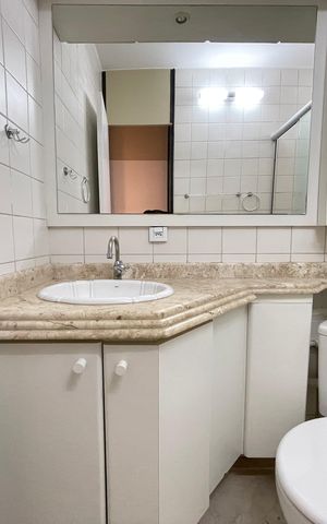 Apartamento para alugar com 55m², 2 quartos e 1 vaga Apartamento para alugar com 55m², 2 quartos e 1 vagaBanheiro