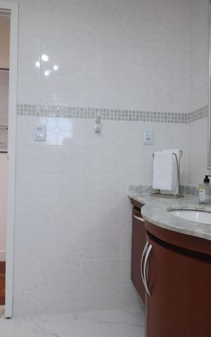 Apartamento à venda com 136m², 3 quartos e 2 vagasBanheiro 2