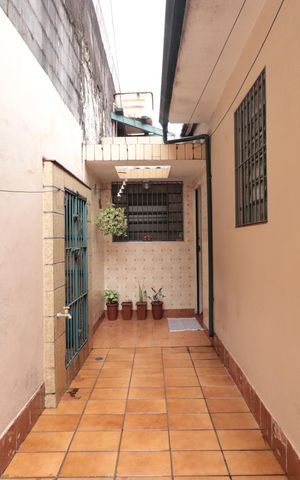 Casa à venda com 320m², 1 quarto e 1 vagaQuintal