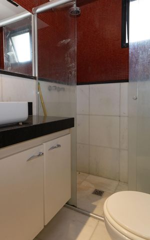 Apartamento à venda com 87m², 2 quartos e 2 vagas Apartamento à venda com 87m², 2 quartos e 2 vagasBanheiro da Suíte 1
