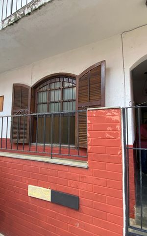 Casa à venda com 90m², 3 quartos e 1 vaga Casa à venda com 90m², 3 quartos e 1 vagaFachada
