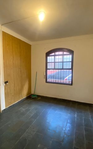 Casa à venda com 90m², 3 quartos e 1 vaga Casa à venda com 90m², 3 quartos e 1 vagaSala
