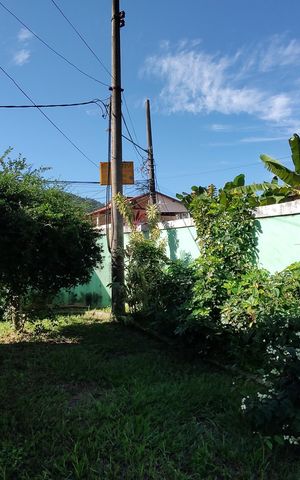 Casa de condomínio à venda com 213m², 3 quartos e 1 vagaQuintal