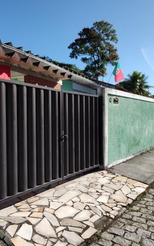 Casa de condomínio à venda com 213m², 3 quartos e 1 vagaFachada