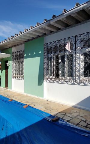 Casa de condomínio à venda com 213m², 3 quartos e 1 vagaFachada