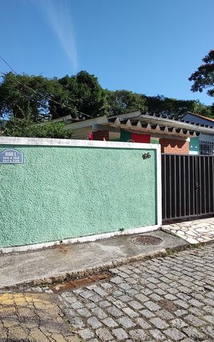 Casa de condomínio à venda com 213m², 3 quartos e 1 vagaFachada