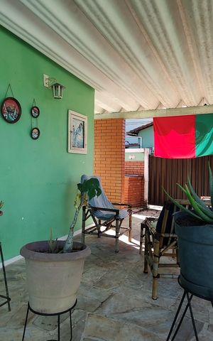 Casa de condomínio à venda com 213m², 3 quartos e 1 vagaQuintal