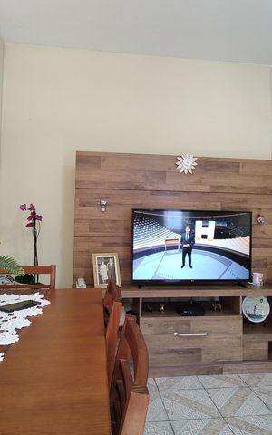 Casa de condomínio à venda com 213m², 3 quartos e 1 vagaSala
