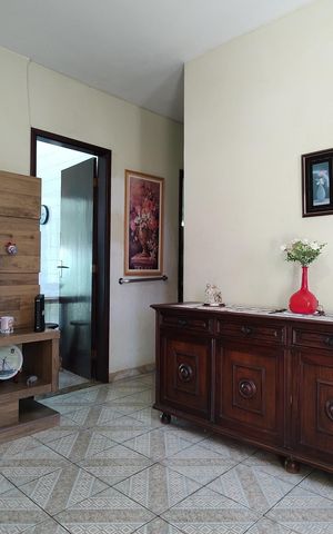 Casa de condomínio à venda com 213m², 3 quartos e 1 vagaSala