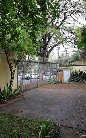 Casa para alugar com 361m², 4 quartos e 4 vagasÁrea externa