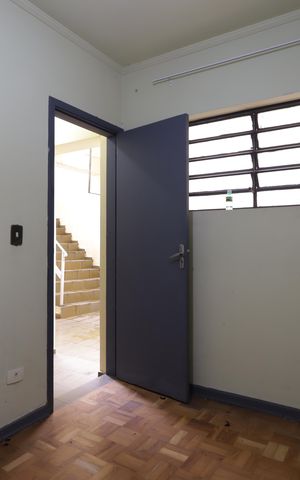 Casa para alugar com 361m², 4 quartos e 4 vagasQuarto de Serviço