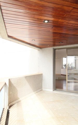 Apartamento à venda com 263m², 3 quartos e 3 vagasVaranda Sala