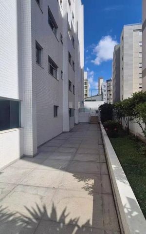 Apartamento para alugar com 150m², 4 quartos e 3 vagas Apartamento para alugar com 150m², 4 quartos e 3 vagasÁrea externa