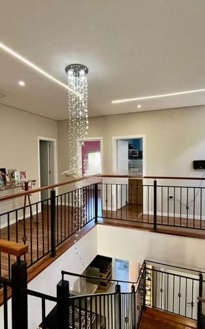 Casa de condomínio para alugar com 211m², 4 quartos e 4 vagas