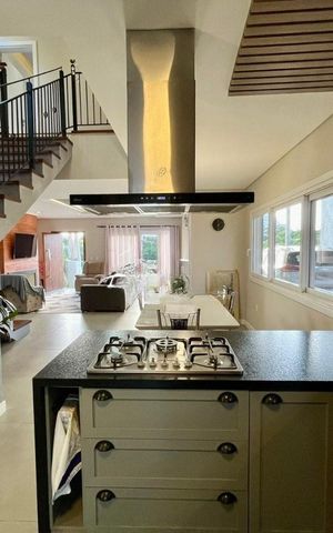 Casa de condomínio para alugar com 211m², 4 quartos e 4 vagas Casa de condomínio para alugar com 211m², 4 quartos e 4 vagasCozinha