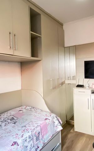 Casa à venda com 180m², 4 quartos e 2 vagas Casa à venda com 180m², 4 quartos e 2 vagasQuarto 2