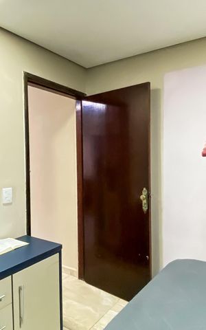 Casa à venda com 180m², 4 quartos e 2 vagas Casa à venda com 180m², 4 quartos e 2 vagasQuarto de Serviço