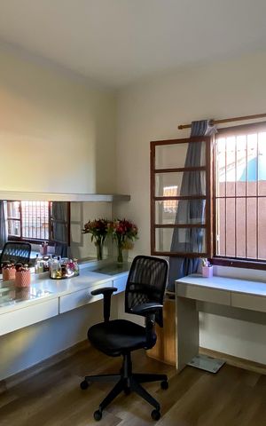 Casa à venda com 180m², 4 quartos e 2 vagas Casa à venda com 180m², 4 quartos e 2 vagasQuarto 2